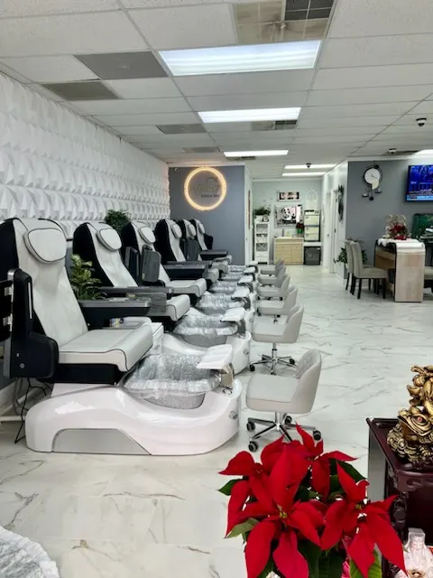 Comfortable pedicure chairs at Beauty Nails Spa in Champaign